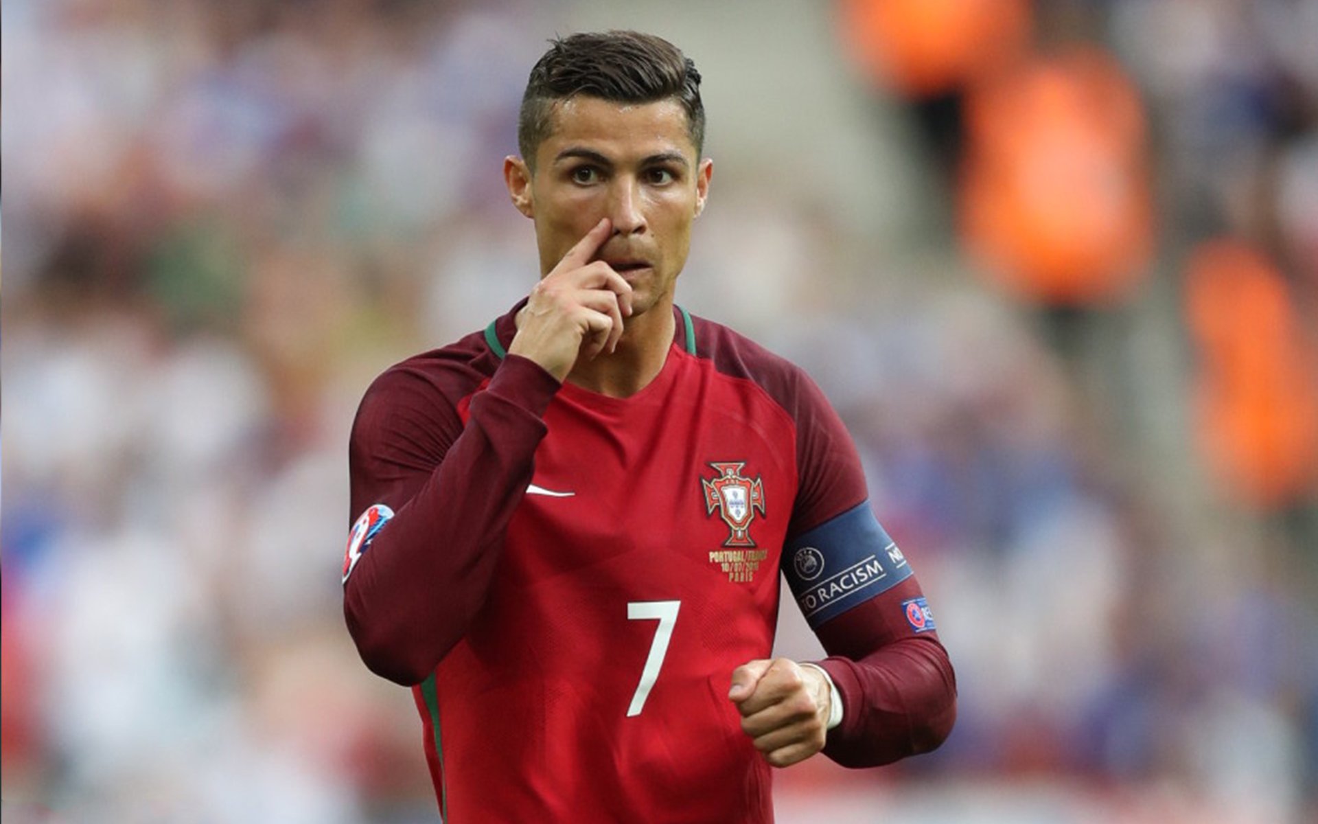 简：全黑队最具威胁的边锋之一，强大个人能力助力进攻，mf简黑